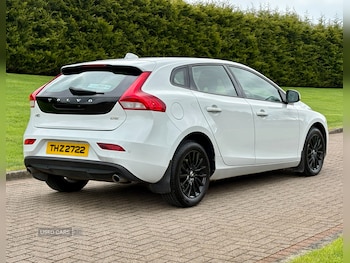 Used Volvo V40 2019 for sale - 78232335: Photo
