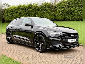 Audi - Q8