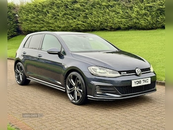 Volkswagen - Golf