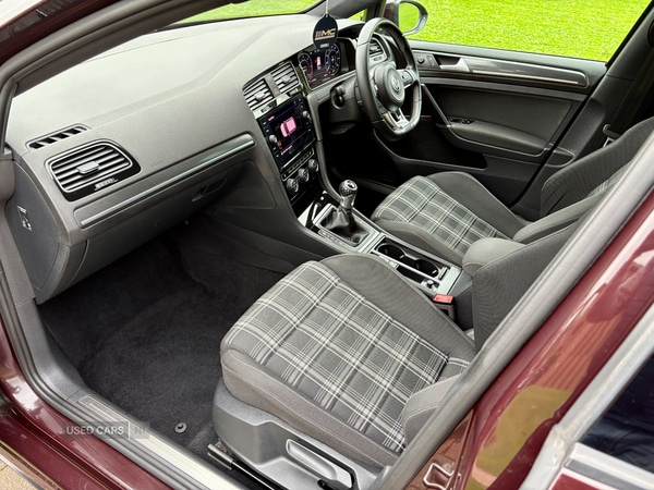 Used Volkswagen Golf 2017 for sale - 76458216: Photo 11