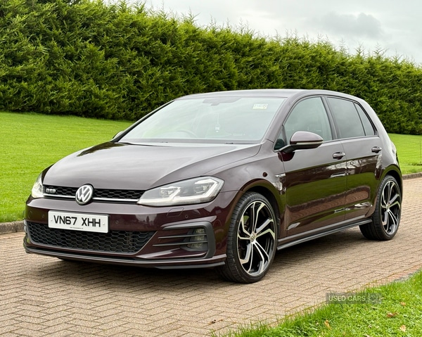 Used Volkswagen Golf 2017 for sale - 76458216: Photo 2