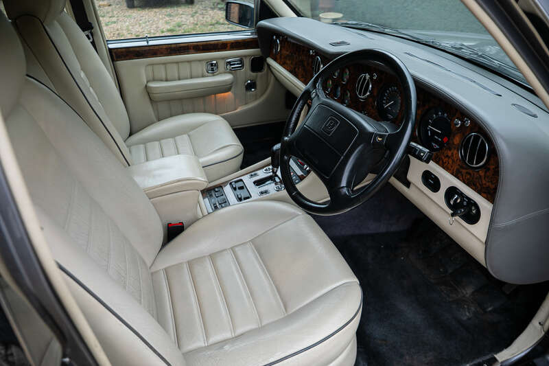 Used Bentley Turbo R 1997 for sale - 77769821: Photo 2