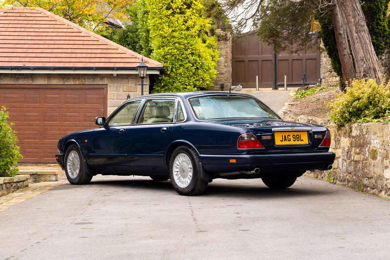 Used Daimler Double Six 2001 for sale - 76296610: Photo 4