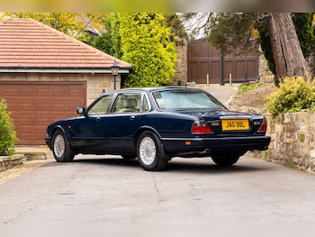 Used Daimler Double Six 1997 for sale - 76296610: Photo