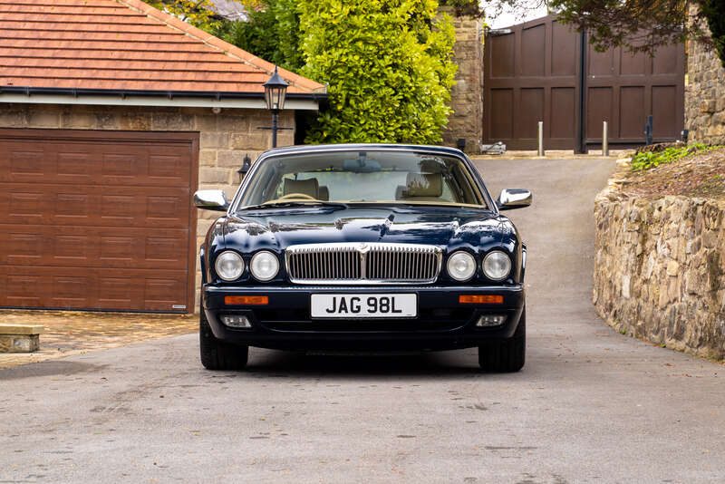 Used Daimler Double Six 2001 for sale - 76296610: Photo 6