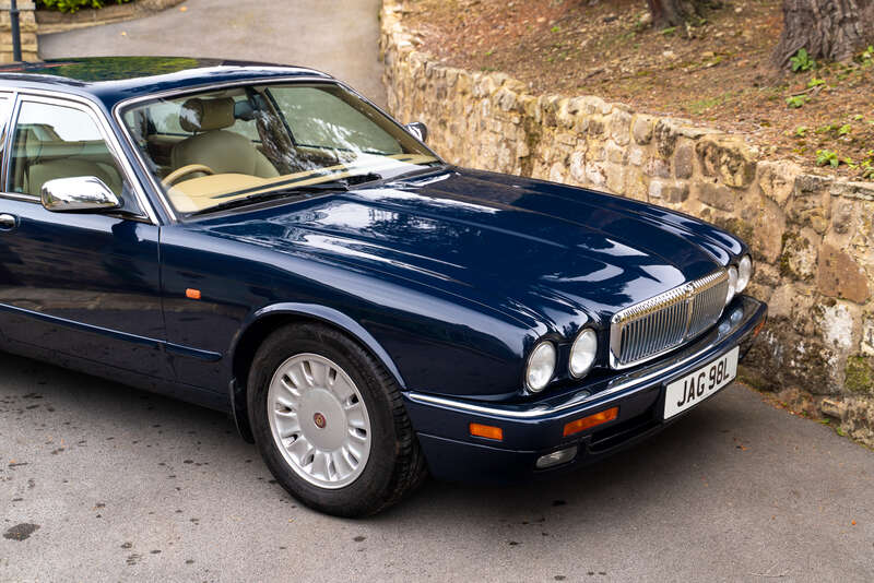 Used Daimler Double Six 2001 for sale - 76296610: Photo 8