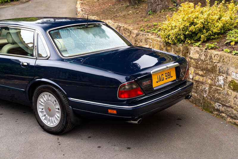 Used Daimler Double Six 2001 for sale - 76296610: Photo 9