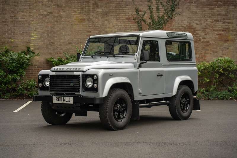 Used Land Rover Defender 2011 for sale - 77769844: Photo 11