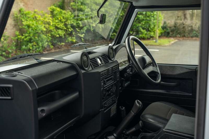 Used Land Rover Defender 2011 for sale - 77769844: Photo 15