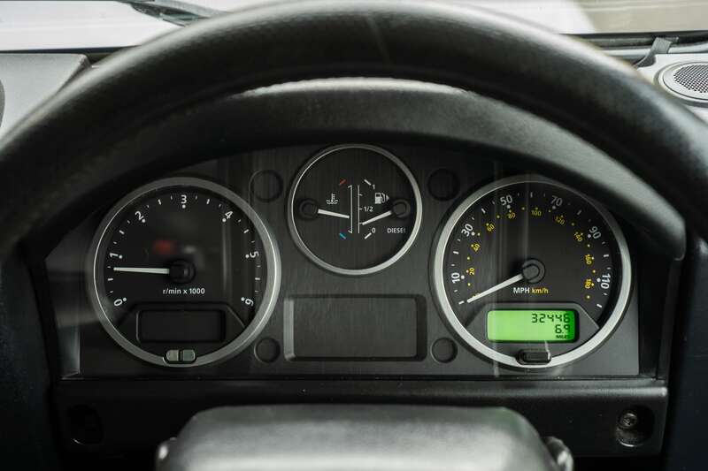 Used Land Rover Defender 2011 for sale - 77769844: Photo 18