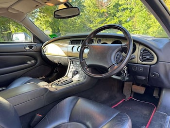 Used Jaguar XKR 2000 for sale - 75200897: Photo