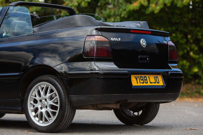 Used Volkswagen Golf 2001 for sale - 76296606: Photo 9