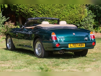 Used MG RV8 1994 for sale - 75460184: Photo