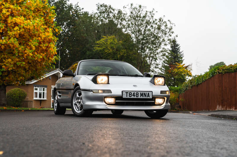 Used Toyota MR2 1999 for sale - 76296591: Photo 11