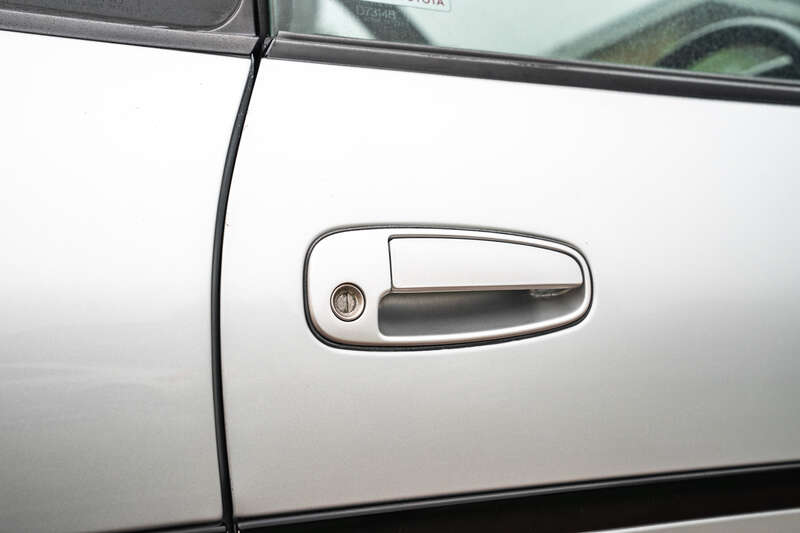 Used Toyota MR2 1999 for sale - 76296591: Photo 23