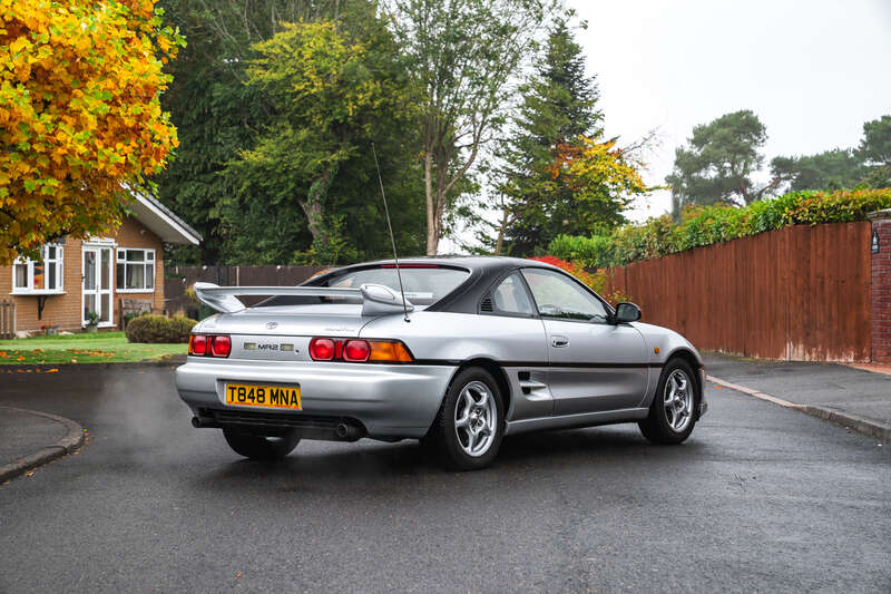 Used Toyota MR2 1999 for sale - 76296591: Photo 8