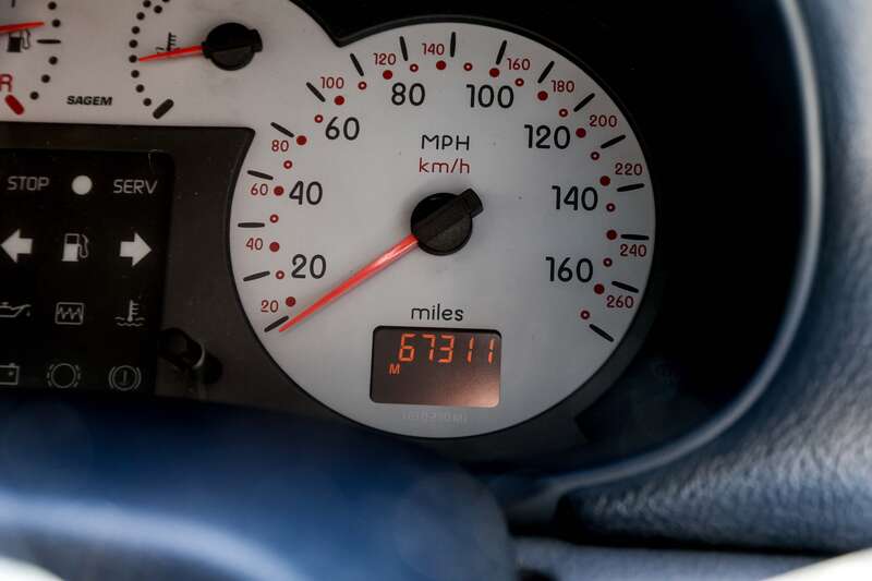 Used Renault Clio 2002 for sale - 78186230: Photo 10