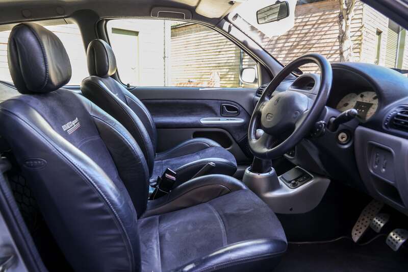 Used Renault Clio 2002 for sale - 78186230: Photo 2