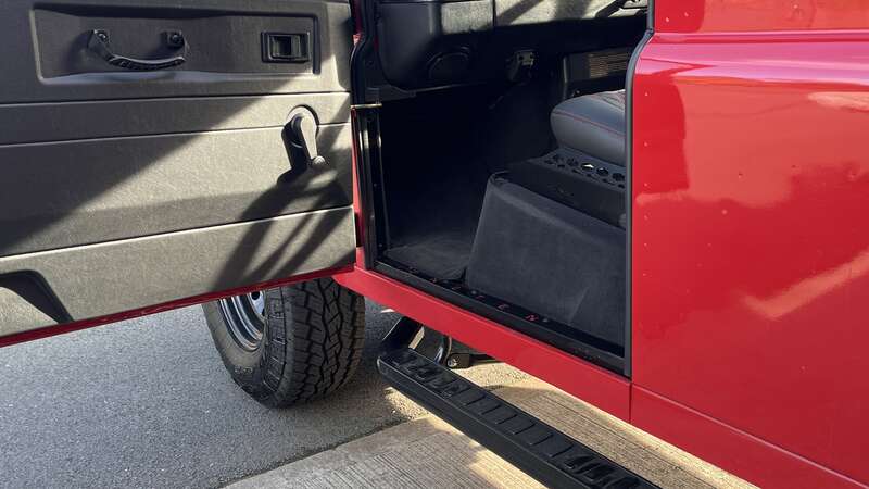 Used Land Rover Defender 1999 for sale - 77684423: Photo 16