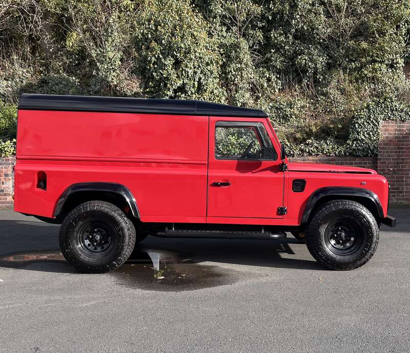 Used Land Rover Defender 1999 for sale - 77684423: Photo 9