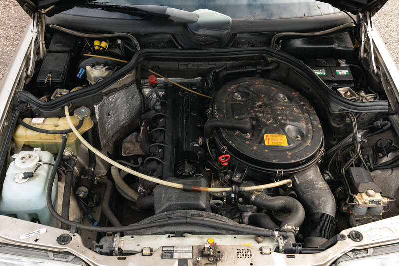 Used Mercedes-Benz 260 1990 for sale - 76285184: Photo 22