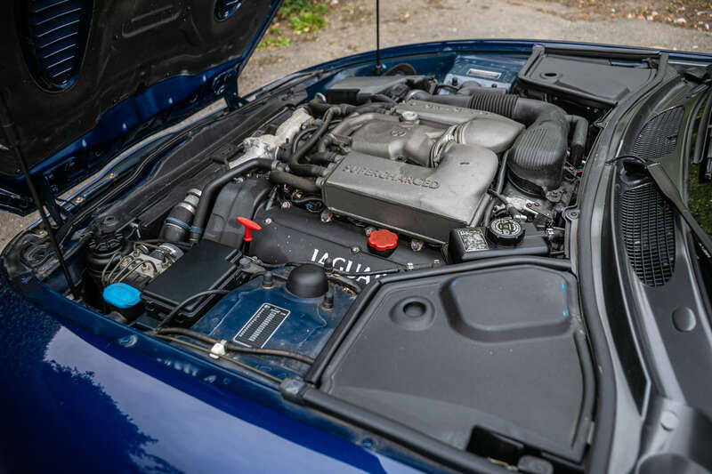 Used Jaguar XKR 2002 for sale - 76099762: Photo 17