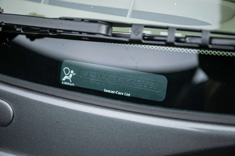 Used Jaguar XKR 2002 for sale - 76099762: Photo 18