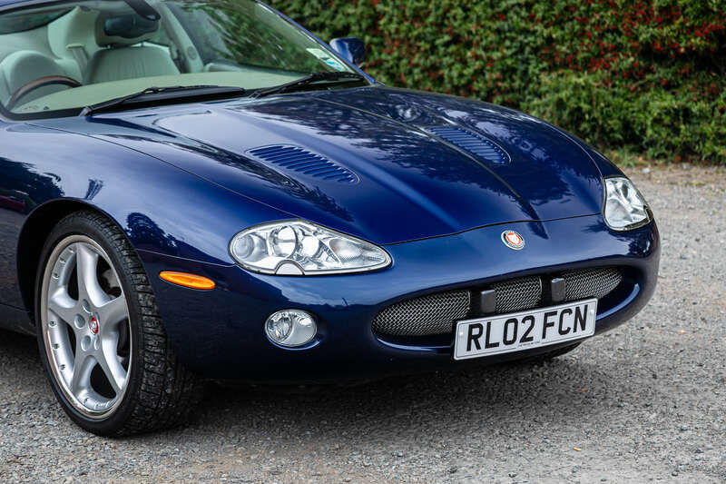 Used Jaguar XKR 2002 for sale - 76099762: Photo 8