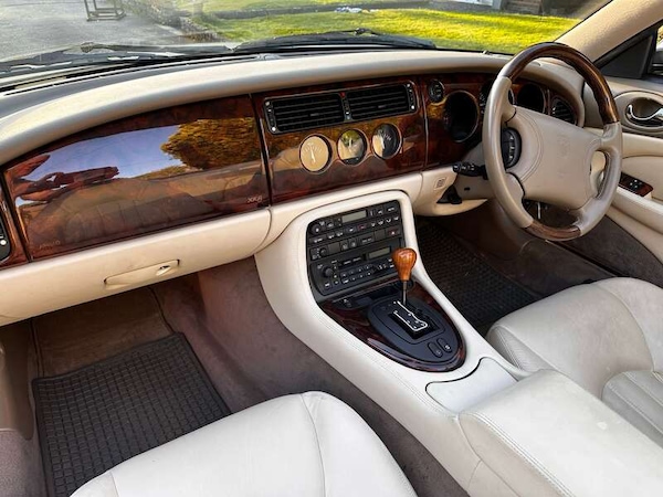 Used Jaguar XK8 1997 for sale - 76216450: Photo 7