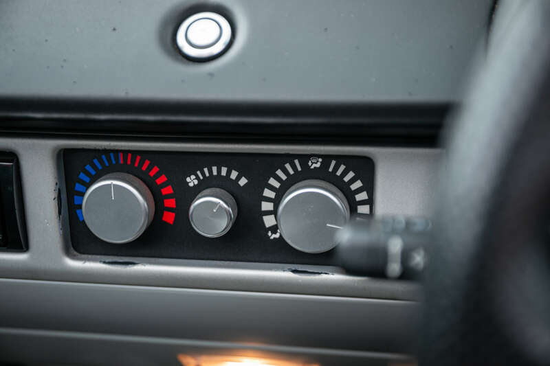 Used Vauxhall VX220 2002 for sale - 77710612: Photo 17