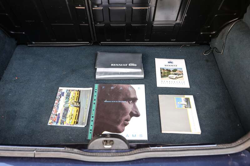 Used Renault Clio 1993 for sale - 78186226: Photo 18