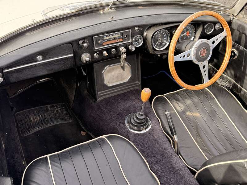 Used MG MGB 1970 for sale - 77626344: Photo 9