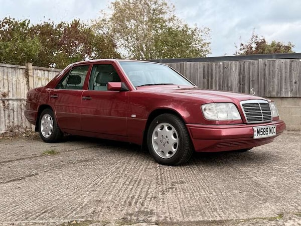 Used Mercedes-Benz E-Class 1995 for sale - 76228658: Photo 1