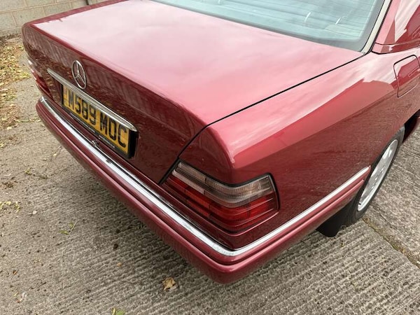 Used Mercedes-Benz E-Class 1995 for sale - 76228658: Photo 9