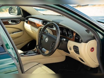 Used Jaguar XJ 2007 for sale - 79522188: Photo