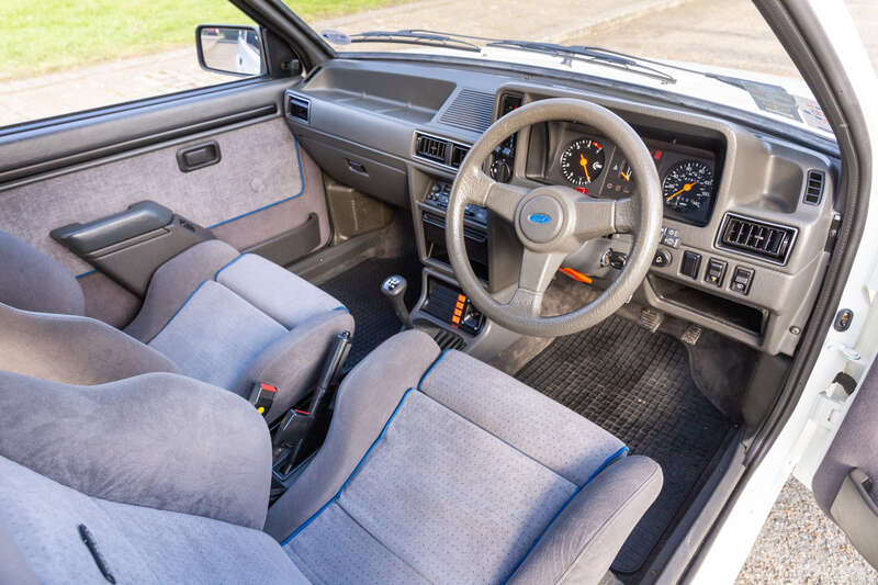 Used Ford Escort for sale - 77769859: Photo 2