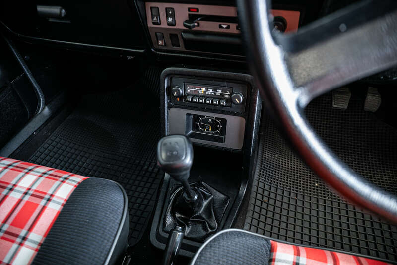 Used Ford Fiesta 2017 for sale - 77769845: Photo 21