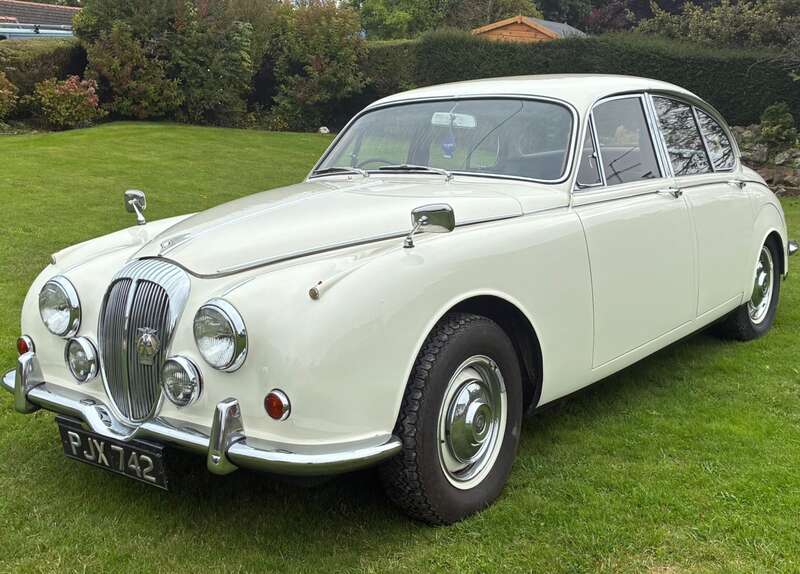 Used Daimler V8 1969 for sale - 76228652: Photo 1