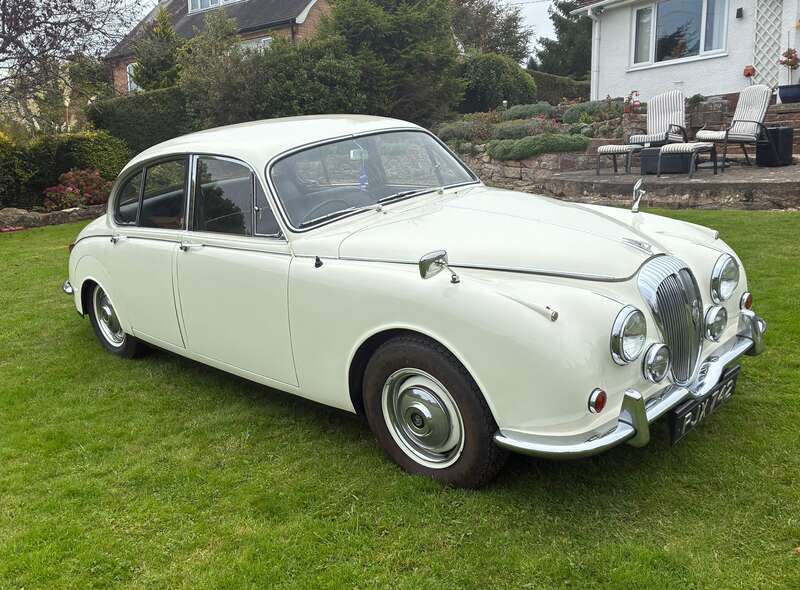 Used Daimler V8 1969 for sale - 76228652: Photo 12