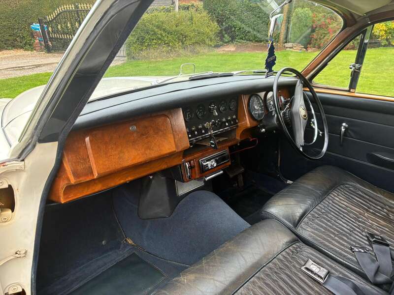Used Daimler V8 1969 for sale - 76228652: Photo 17