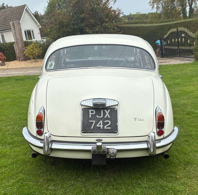 Used Daimler V8 1969 for sale - 76228652: Photo 6