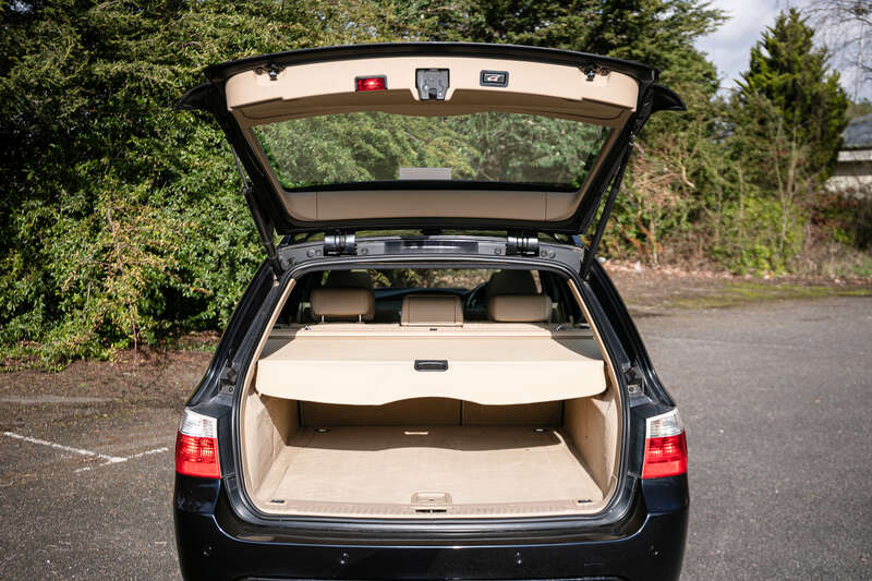 Used BMW 5 Series 2005 for sale - 77696957: Photo 15