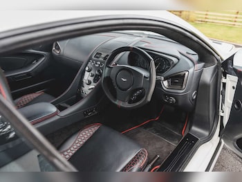Used Aston Martin Vanquish 2015 for sale - 79497866: Photo