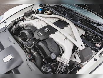Used Aston Martin Vanquish 2015 for sale - 79497866: Photo