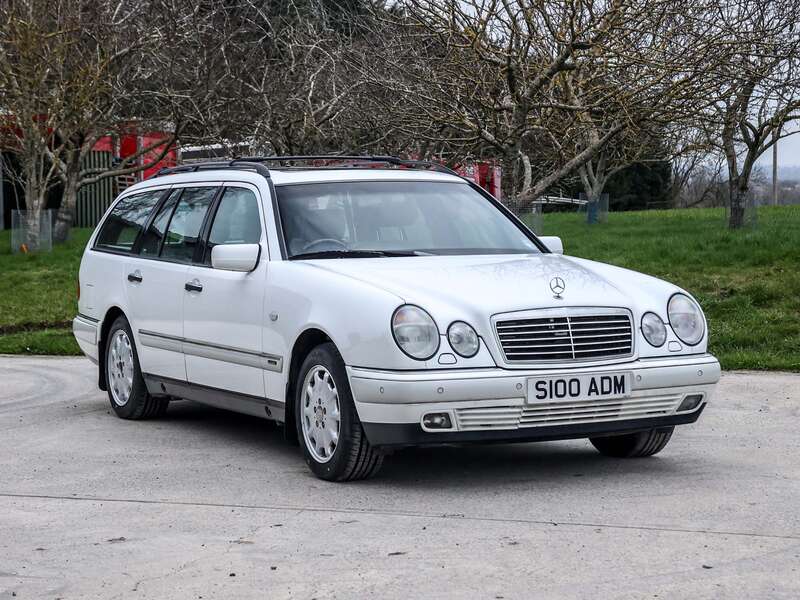 Used Mercedes-Benz E Class for sale - 77754387: Photo 1
