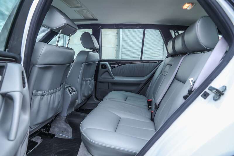 Used Mercedes-Benz E Class for sale - 77754387: Photo 11