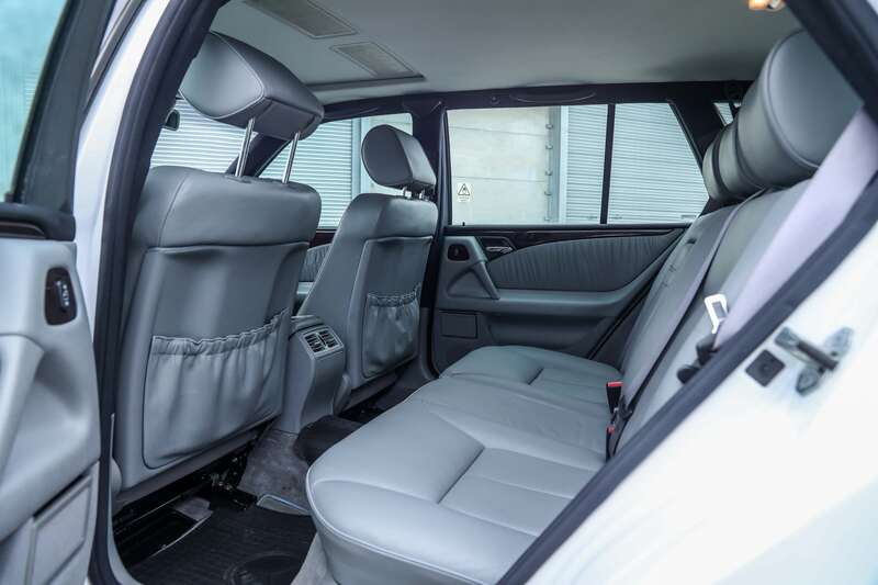 Used Mercedes-Benz E Class for sale - 77754387: Photo 12