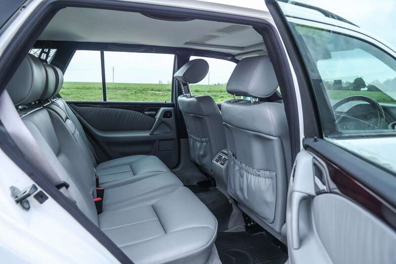 Used Mercedes-Benz E Class for sale - 77754387: Photo 16