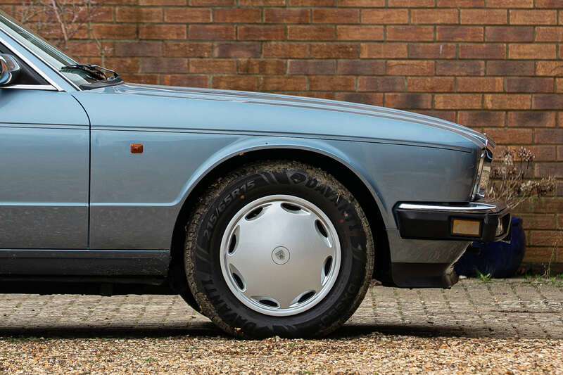 Used Jaguar XJ for sale - 77754397: Photo 12