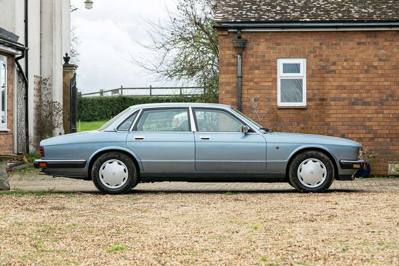 Used Jaguar XJ for sale - 77754397: Photo 5